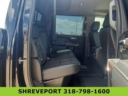Certified 2022 GMC Sierra 2500 Denali w/ Denali Black Diamond Edition AWD/4WD image 28