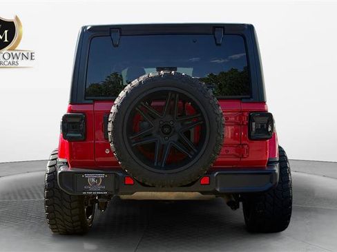 Used 2020 Jeep Wrangler Unlimited Sahara AWD/4WD image 4