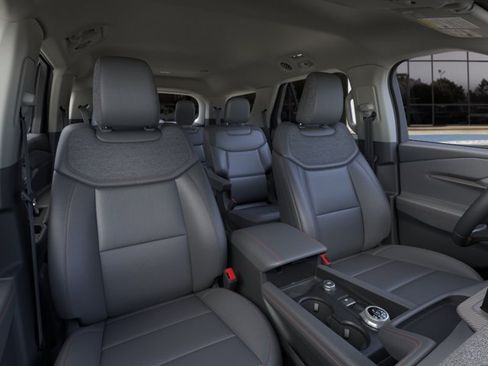 New 2026 Ford Explorer Active w/ Active Comfort Package RWD image 10