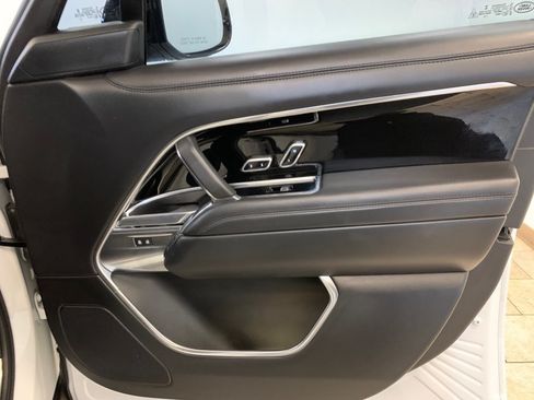 Used 2023 Land Rover Range Rover Long Wheelbase SE AWD/4WD image 63