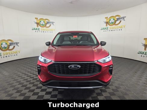 Used 2025 Ford Escape Active AWD/4WD image 3