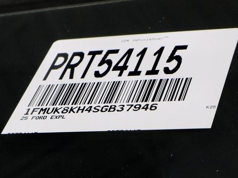 Certified 2025 Ford Explorer ST-Line w/ ST-Line Street Pack image 33