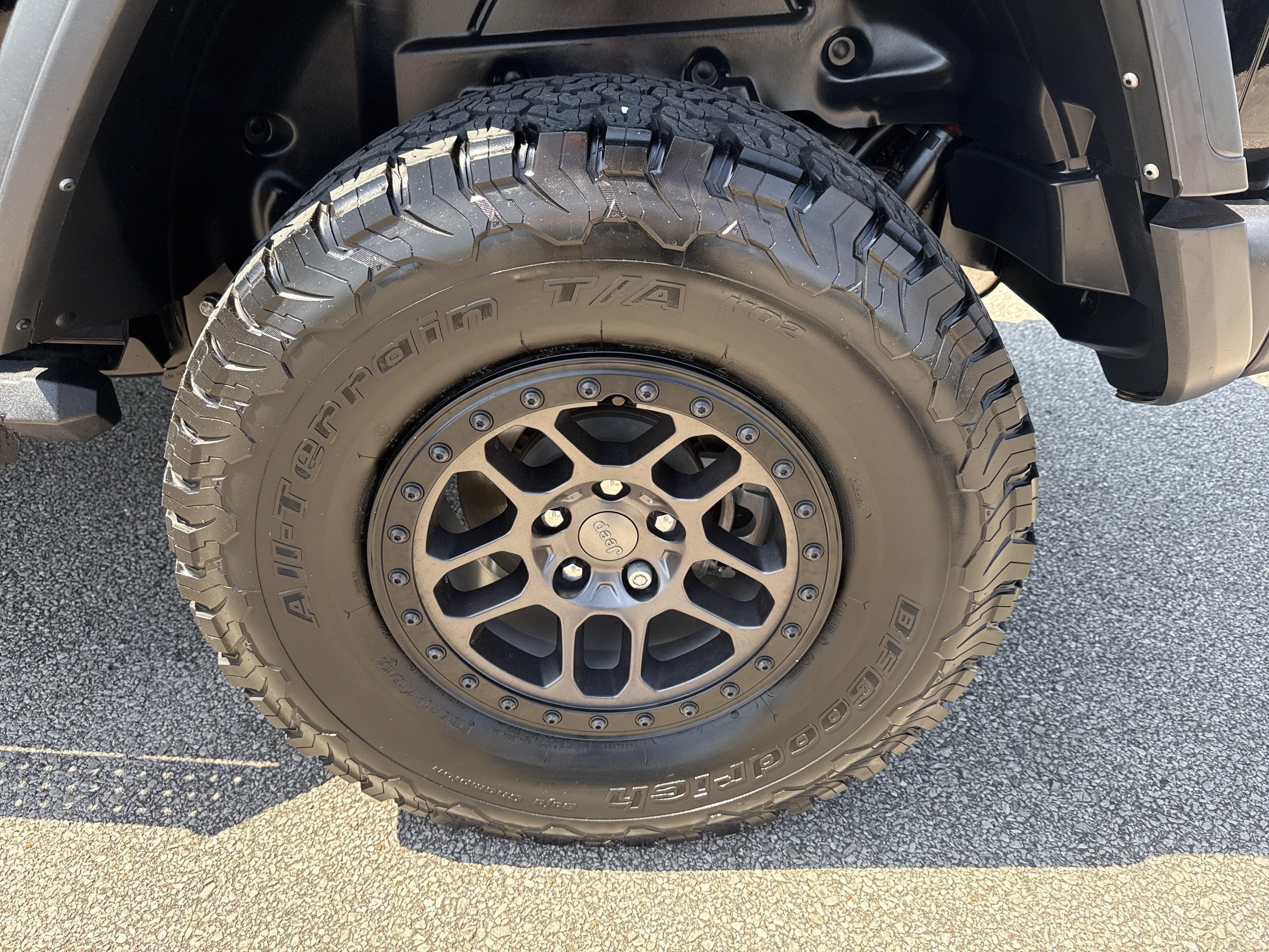 Used 2022 Jeep Wrangler Unlimited Sport AWD/4WD image 23