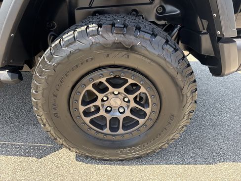 Used 2022 Jeep Wrangler Unlimited Sport AWD/4WD image 23