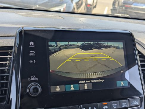 Used 2019 Honda Odyssey EX image 21