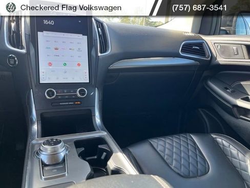 Used 2024 Ford Edge Titanium AWD/4WD image 29