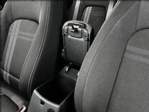 New 2025 Hyundai Venue SEL image 18