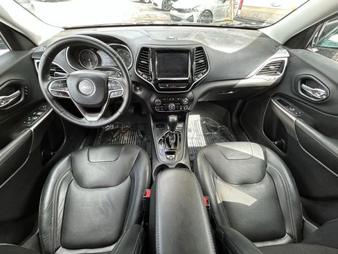 Certified 2019 Jeep Cherokee Limited FWD image 10