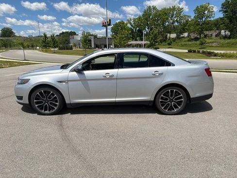Used 2017 Ford Taurus Limited AWD/4WD image 3