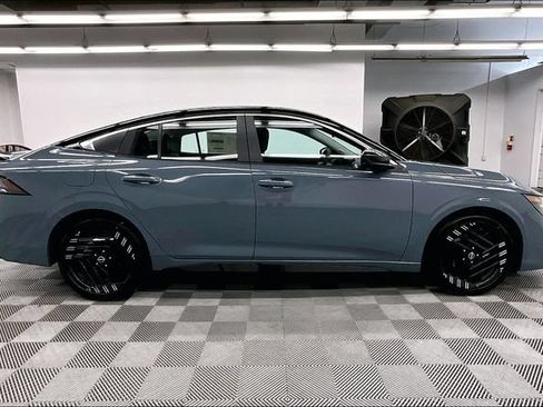 New 2026 Nissan Sentra SR w/ SR Premium Package FWD image 19