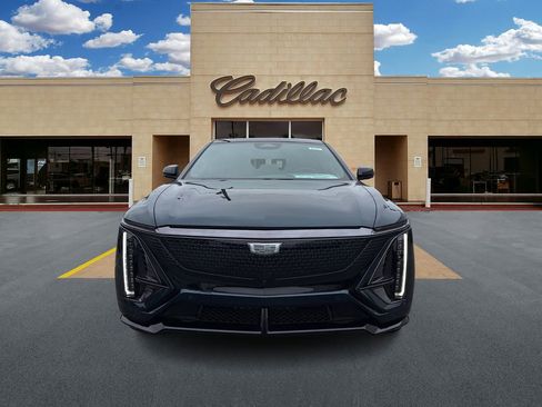 New 2026 Cadillac Lyriq V image 8