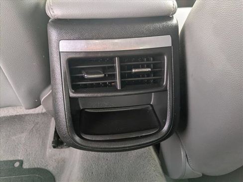 Used 2018 Chevrolet Impala LT image 15