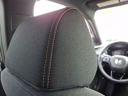 Used 2025 Honda HR-V Sport image 9