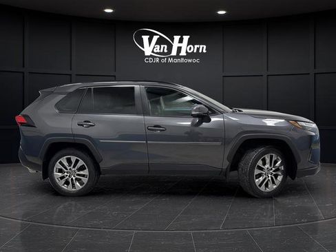 Used 2023 Toyota RAV4 XLE Premium image 2