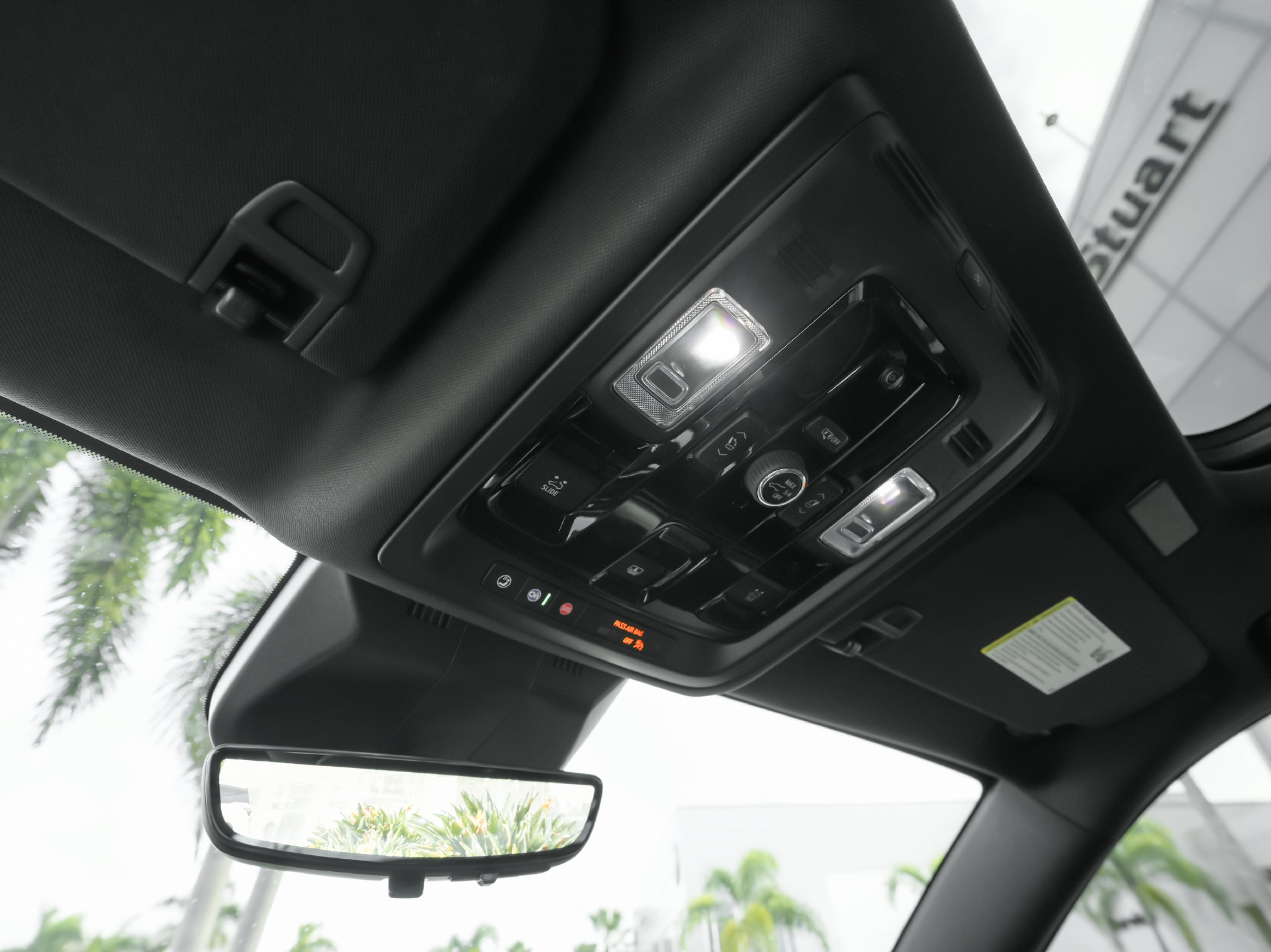 Used 2025 Cadillac Escalade Sport w/ LPO, ONYX Package AWD/4WD image 26