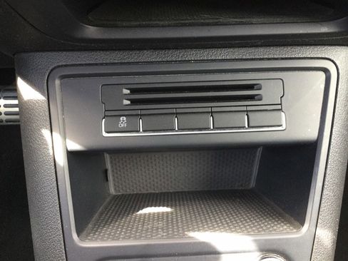 Used 2014 Volkswagen Tiguan SEL AWD/4WD image 34