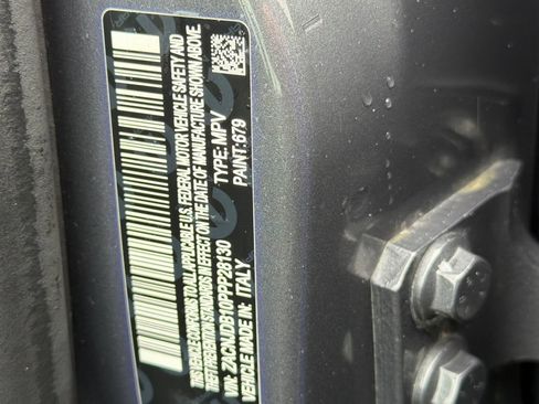Used 2023 Jeep Renegade Latitude AWD/4WD image 25