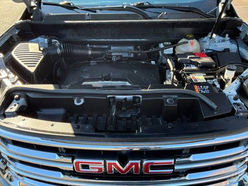 Used 2020 GMC Acadia SLE w/ Driver Convenience Package image 21