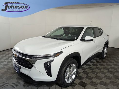 New 2026 Chevrolet Trax LS image 1