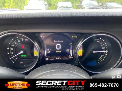 Used 2023 Jeep Wrangler Unlimited w/ Sun & Screen Package AWD/4WD image 19