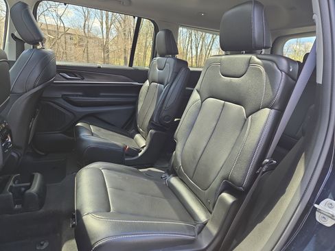 Used 2024 Jeep Grand Cherokee L Limited w/ Luxury Tech Group II image 26