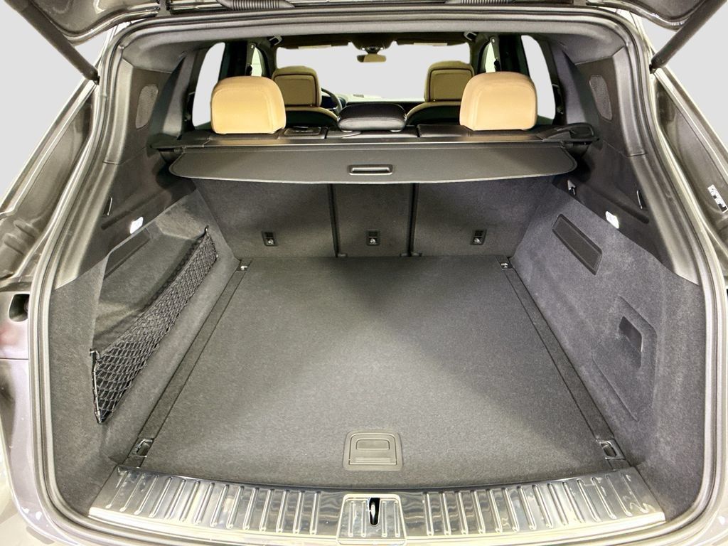 Used 2026 Porsche Cayenne AWD/4WD image 29