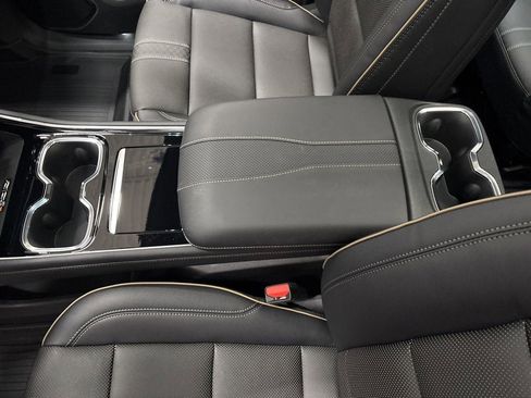 New 2026 Chevrolet Traverse High Country image 16