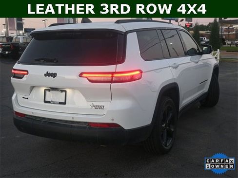 Used 2023 Jeep Grand Cherokee L Laredo image 4