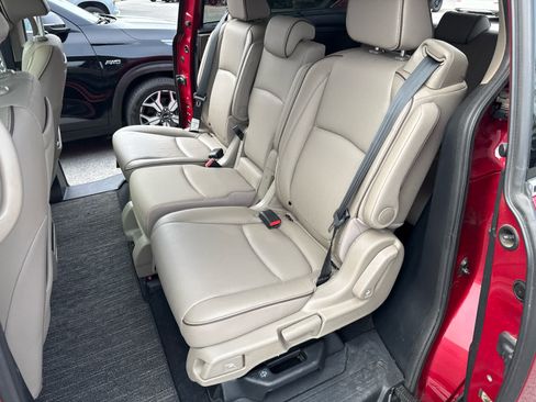 Used 2024 Honda Odyssey Elite image 8