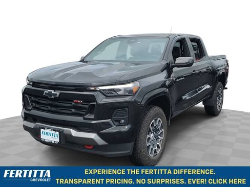 Used 2025 Chevrolet Colorado Z71 AWD/4WD image 1