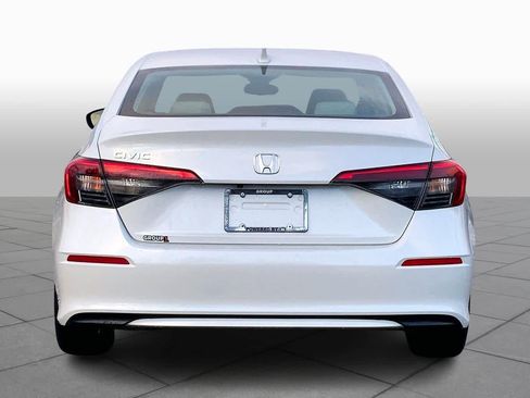 Used 2022 Honda Civic EX image 4