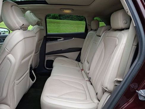 Used 2020 Lincoln Nautilus Reserve w/ Equipment Group 201A AWD/4WD image 12