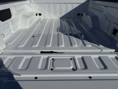 New 2026 Jeep Gladiator Sport image 18