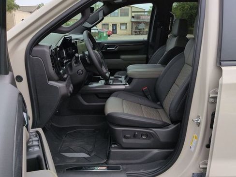 New 2026 Chevrolet Silverado 1500 ZR2 w/ Dark Appearance Package AWD/4WD image 18