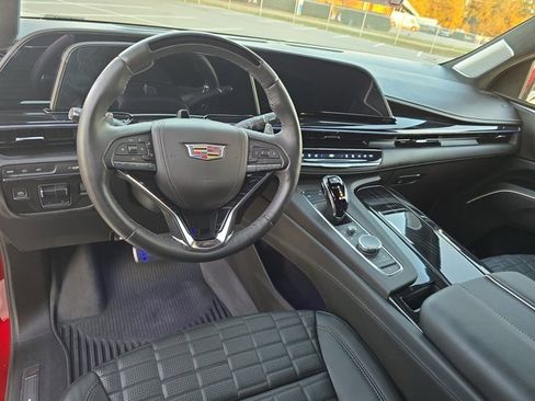 Certified 2024 Cadillac Escalade ESV V w/ Heavy-Duty Trailer Package image 16