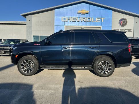 Used 2023 Chevrolet Tahoe Z71 w/ Luxury Package image 3