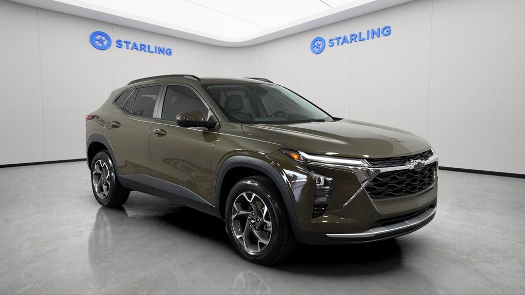 Certified 2024 Chevrolet Trax LT w/ Driver Confidence Package FWD image 26