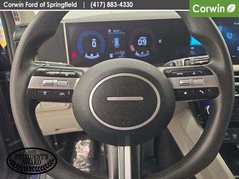 Used 2025 Hyundai Tucson SEL FWD image 30