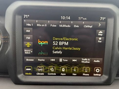 Used 2023 Jeep Wrangler Unlimited Sahara AWD/4WD image 17