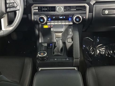 Used 2026 Toyota 4Runner Limited AWD/4WD image 25