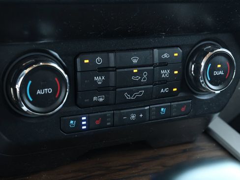 Used 2019 Ford F150 Lariat AWD/4WD image 21