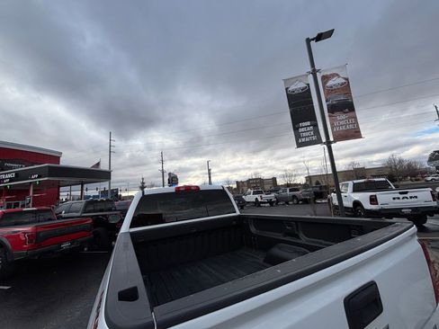 Used 2018 Chevrolet Silverado 2500 LT image 10