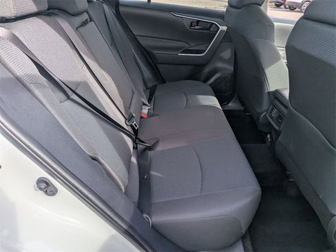 Used 2025 Toyota RAV4 LE image 28