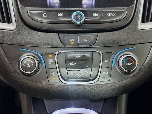 Used 2021 Chevrolet Malibu RS image 15