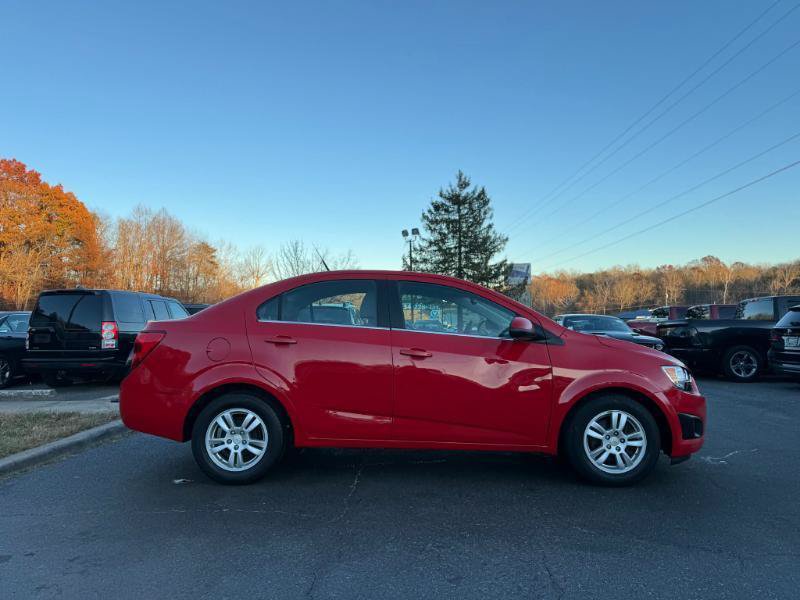 Used 2012 Chevrolet Sonic LT FWD image 4
