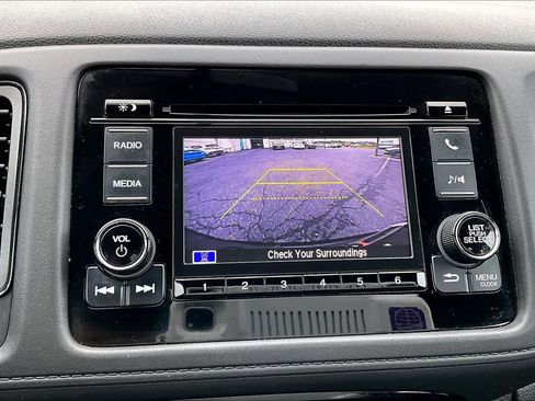 Used 2022 Honda HR-V LX image 26