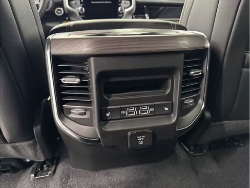 Used 2026 RAM 1500 Laramie w/ Night Edition image 18