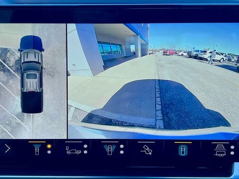 Used 2022 Chevrolet Silverado 1500 LTZ w/ LTZ Premium Package image 14