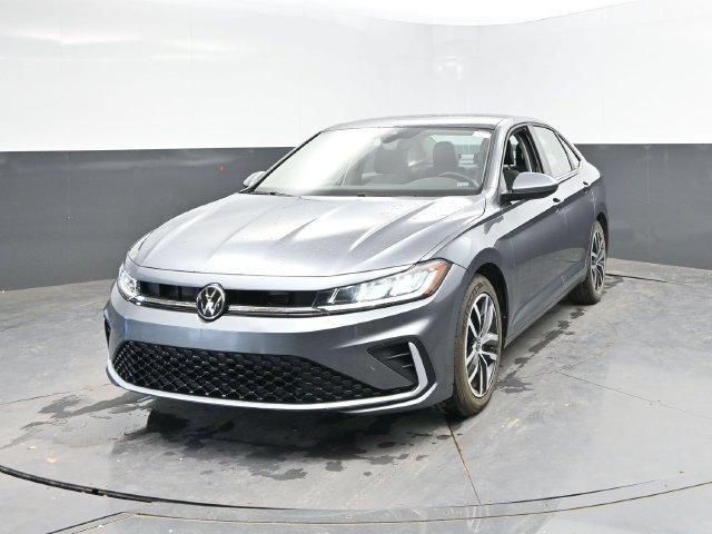 Used 2025 Volkswagen Jetta SE FWD image 6