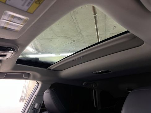 Used 2021 Subaru Outback Limited XT image 28